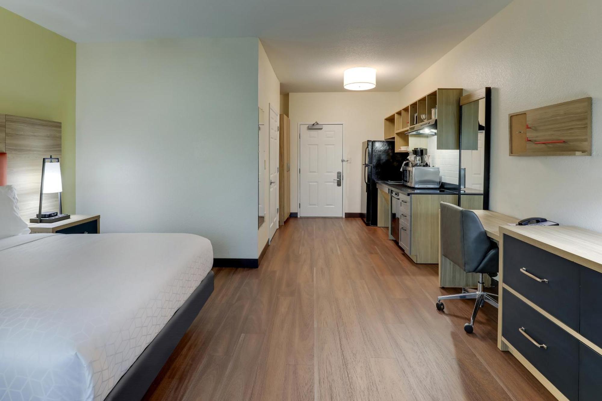 Candlewood By Ihg Hotel 3*