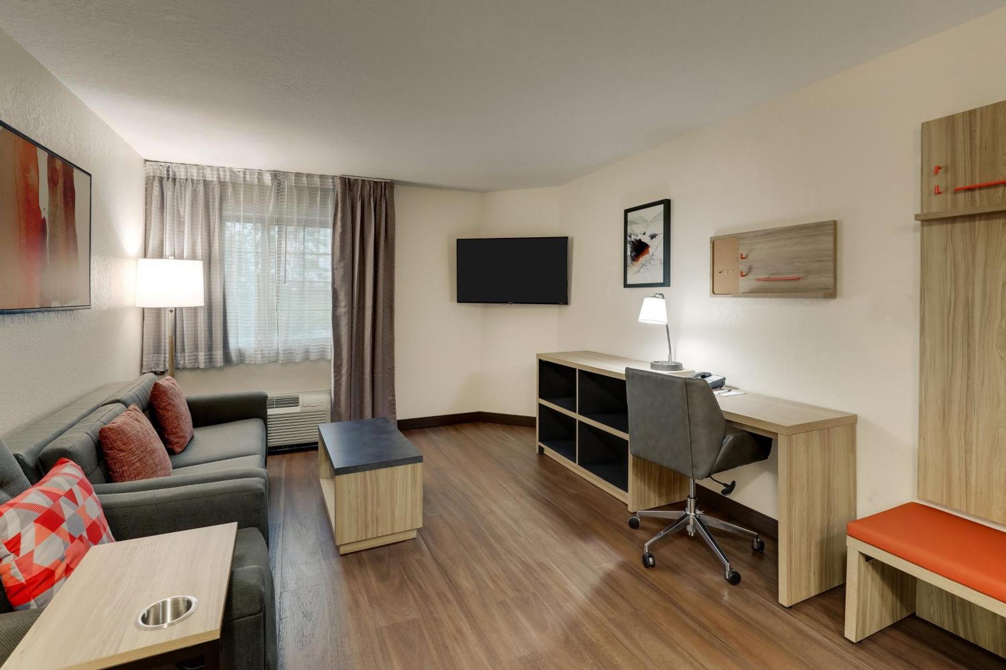 Candlewood By Ihg Hotel Lexington