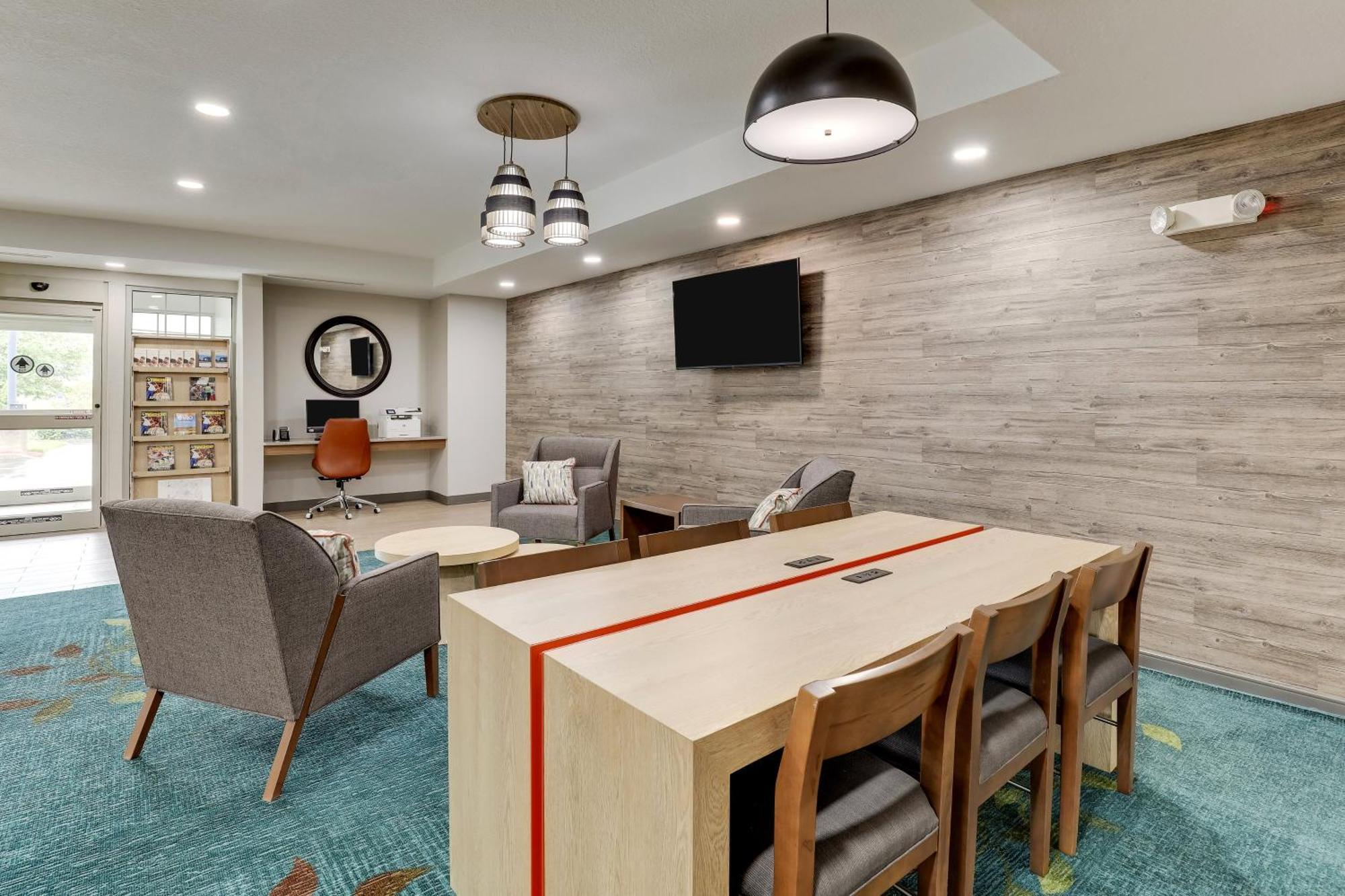 Candlewood By Ihg 3*