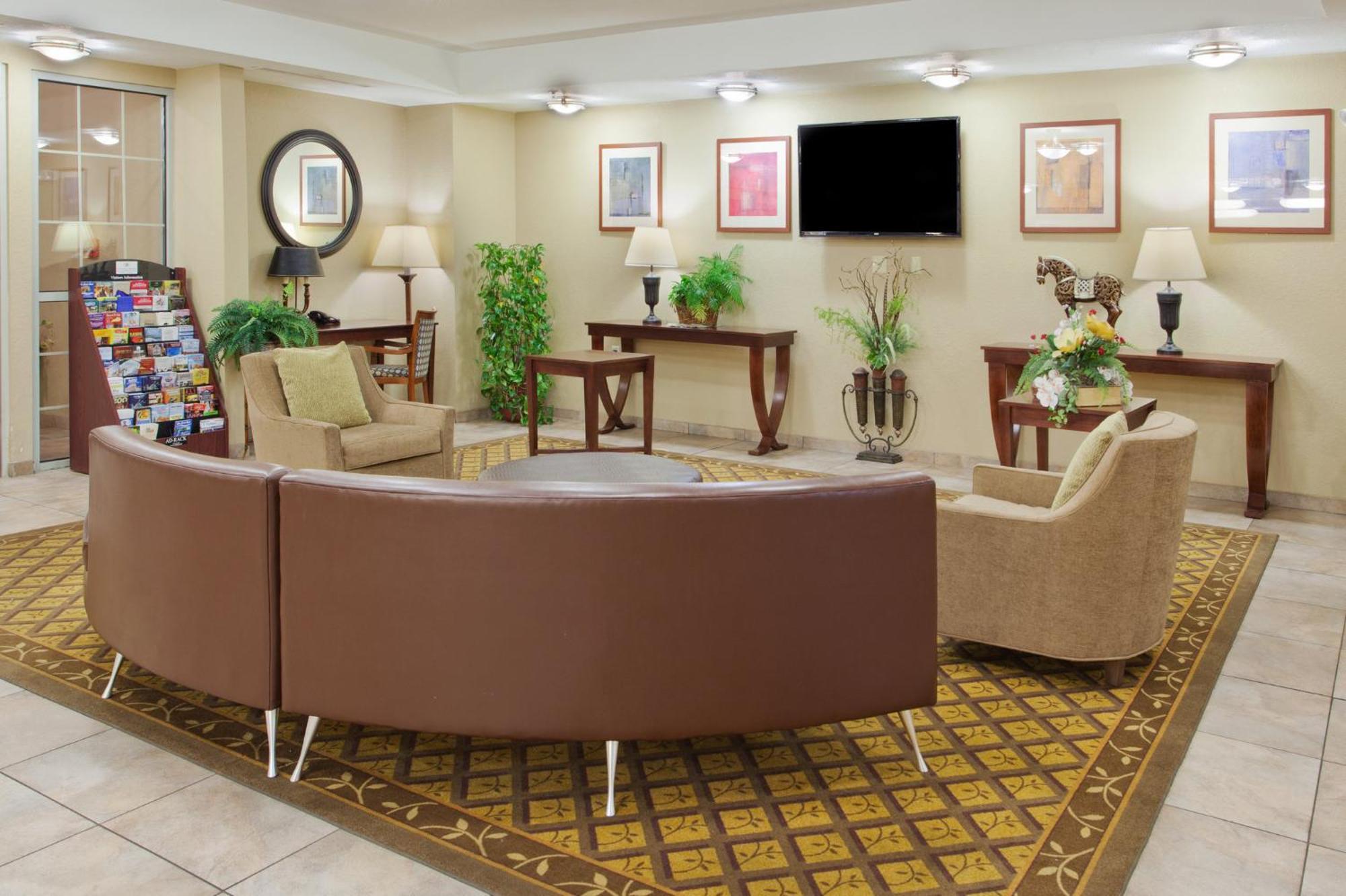 Candlewood By Ihg 3*