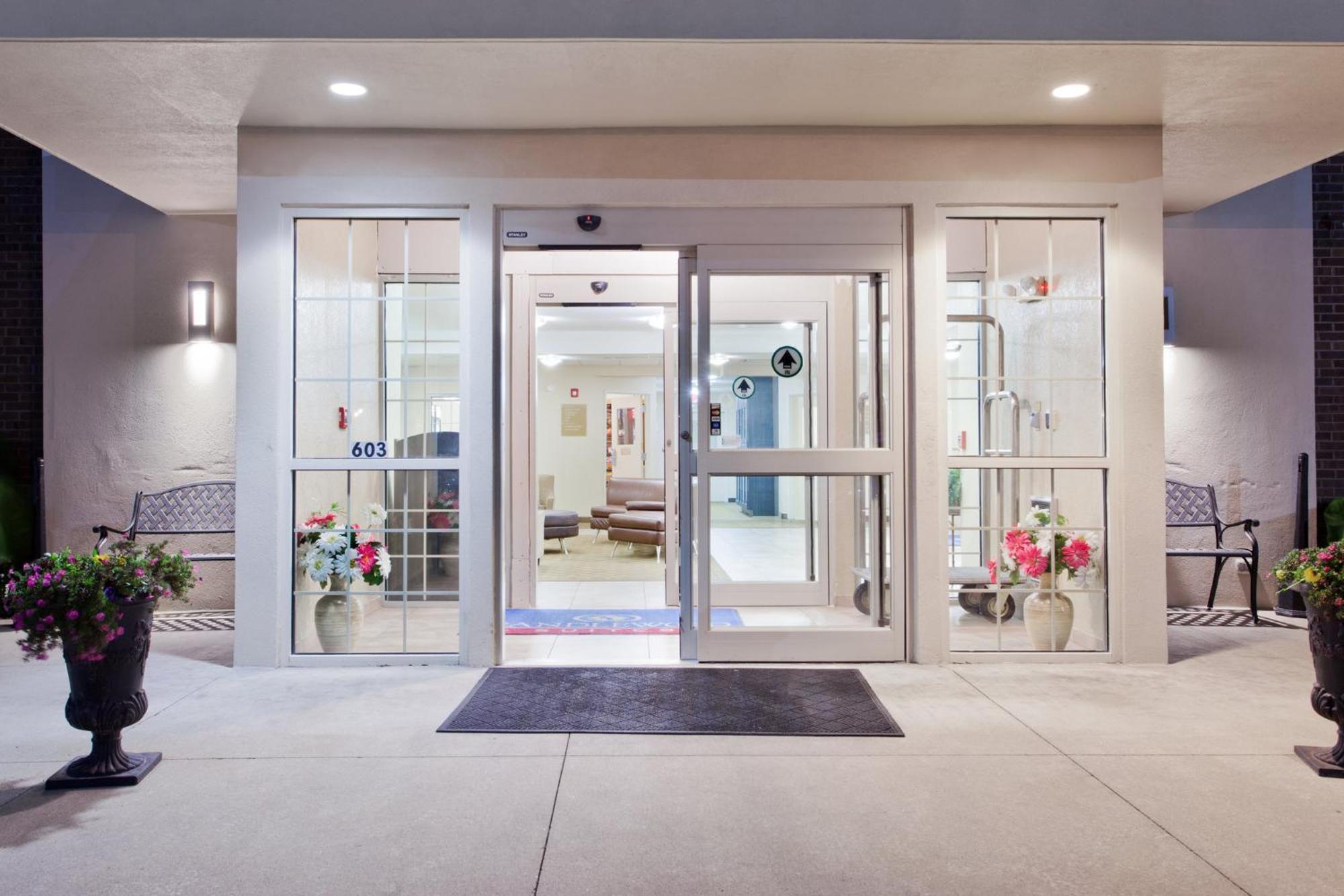 Candlewood By Ihg Lexington
